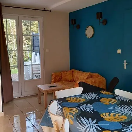 L'acacias * Longeville-sur-Mer