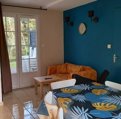 L'acacias * Longeville-sur-Mer